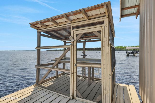 517 S PROSPECT Street, Crescent City, FL 32112