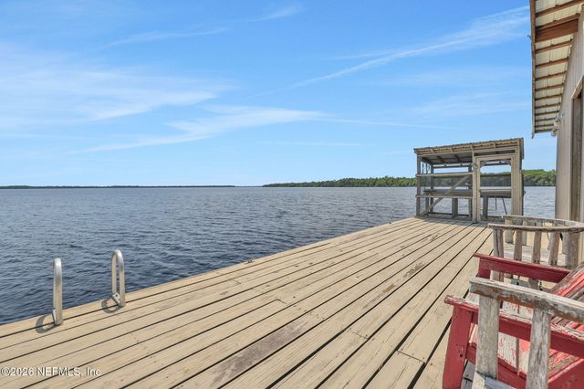 517 S PROSPECT Street, Crescent City, FL 32112
