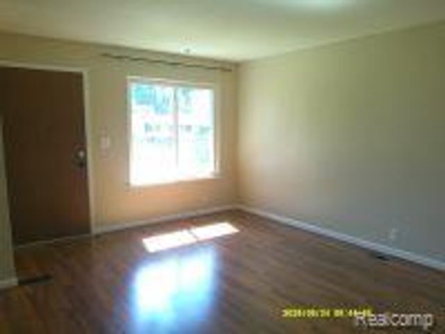 14326 Longtin Street, Southgate, MI 48195
