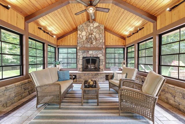 4408 FOREST RIDGE DRIVE, Suamico, WI 54313