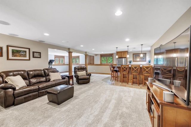 4408 FOREST RIDGE DRIVE, Suamico, WI 54313