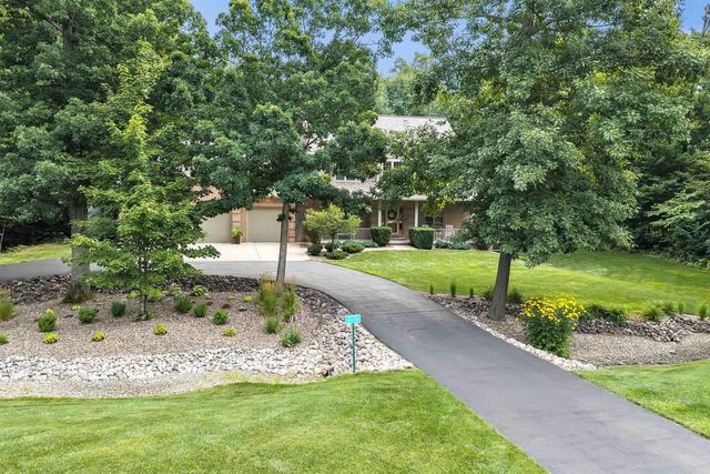 4408 FOREST RIDGE DRIVE, Suamico, WI 54313