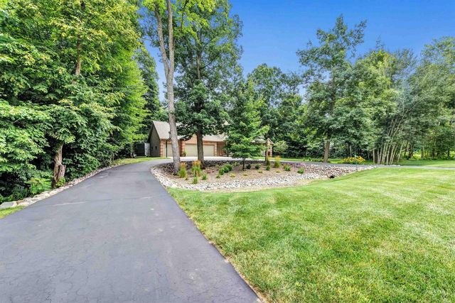 4408 FOREST RIDGE DRIVE, Suamico, WI 54313