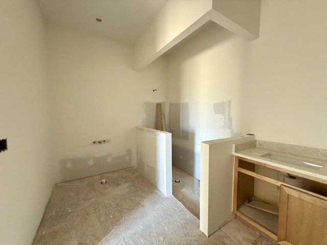 5877 N St. Paul Ct., Wichita, KS 67204