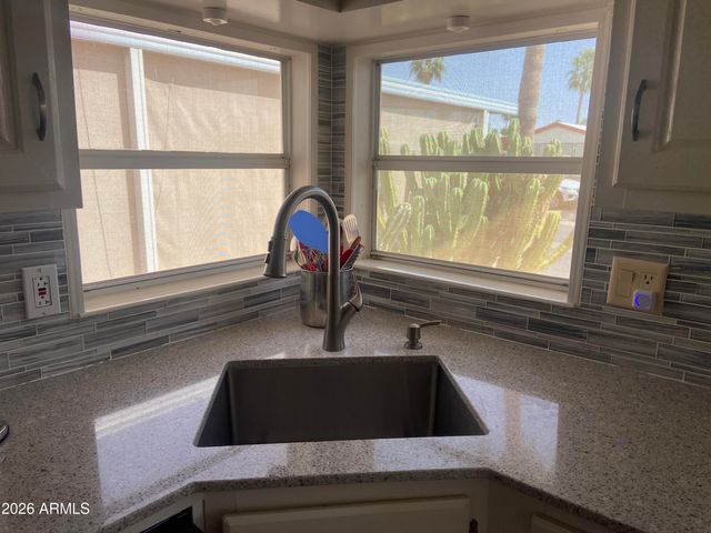 2082 W KLAMATH Avenue, Apache Junction, AZ 85119