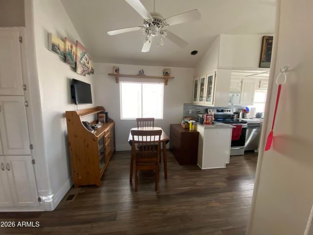 2082 W KLAMATH Avenue, Apache Junction, AZ 85119