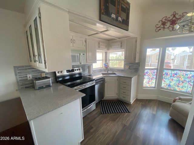 2082 W KLAMATH Avenue, Apache Junction, AZ 85119
