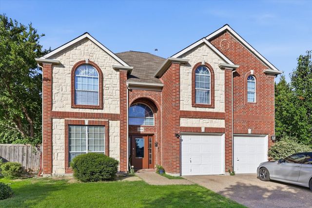 2808 N Camino Lagos, Grand Prairie, TX 75054