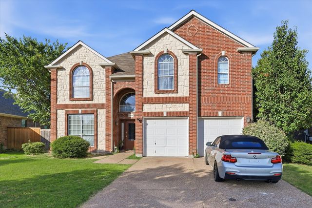 2808 N Camino Lagos, Grand Prairie, TX 75054