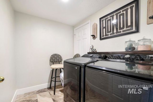 2243 E 4000 N, Filer, ID 83328