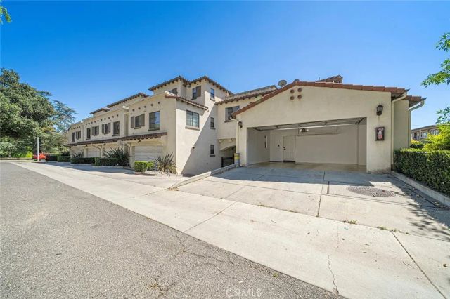 879 Michigan Blvd O, Pasadena, CA 91107