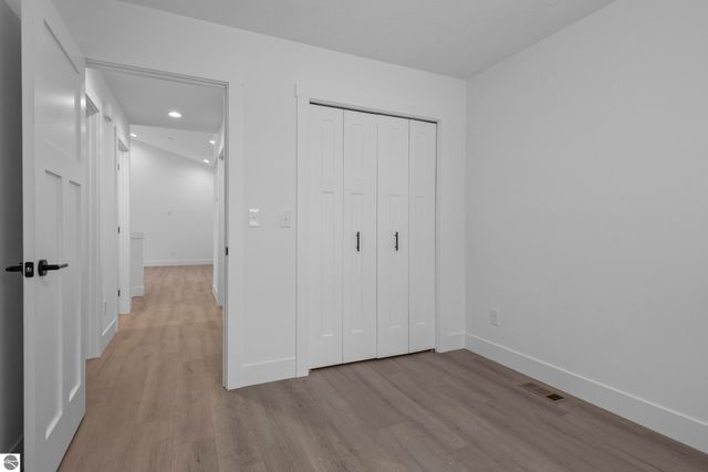 2139 Cottonwood Avenue, Grawn, MI 49637