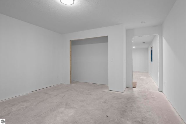 2139 Cottonwood Avenue, Grawn, MI 49637