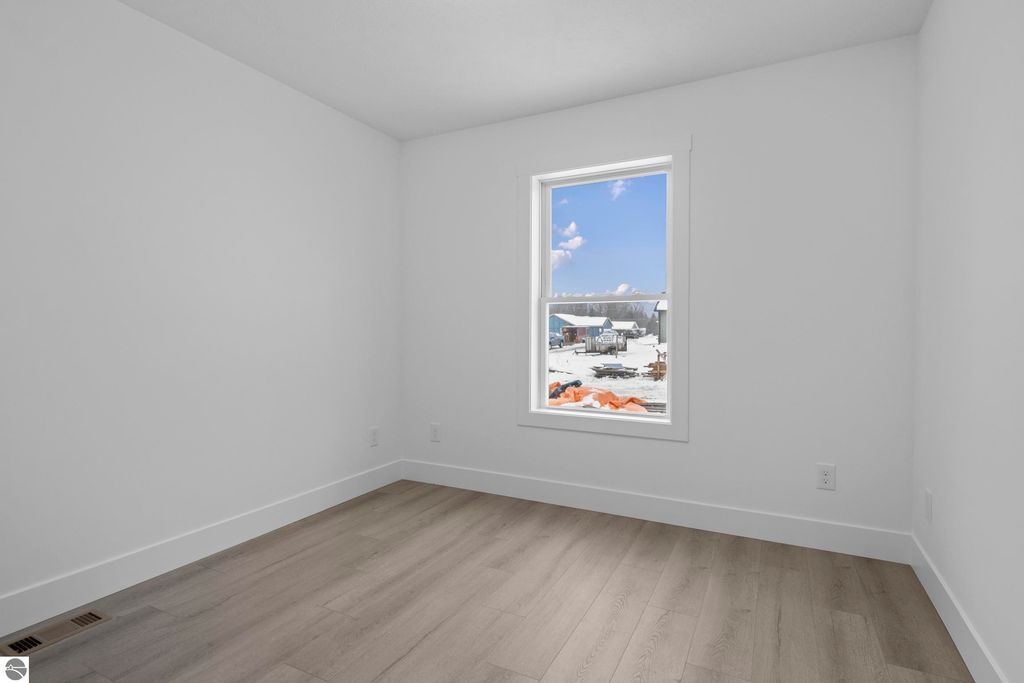 Image 19 of property listing at 2139 Cottonwood Avenue, Grawn, MI 49637