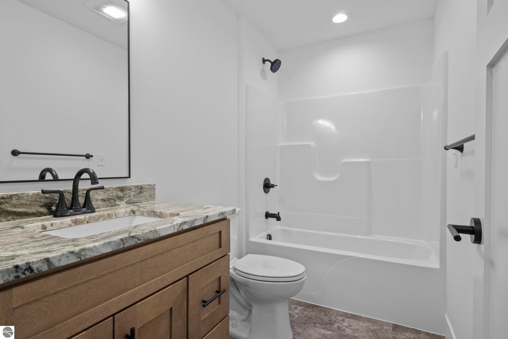 Image 29 of property listing at 2139 Cottonwood Avenue, Grawn, MI 49637