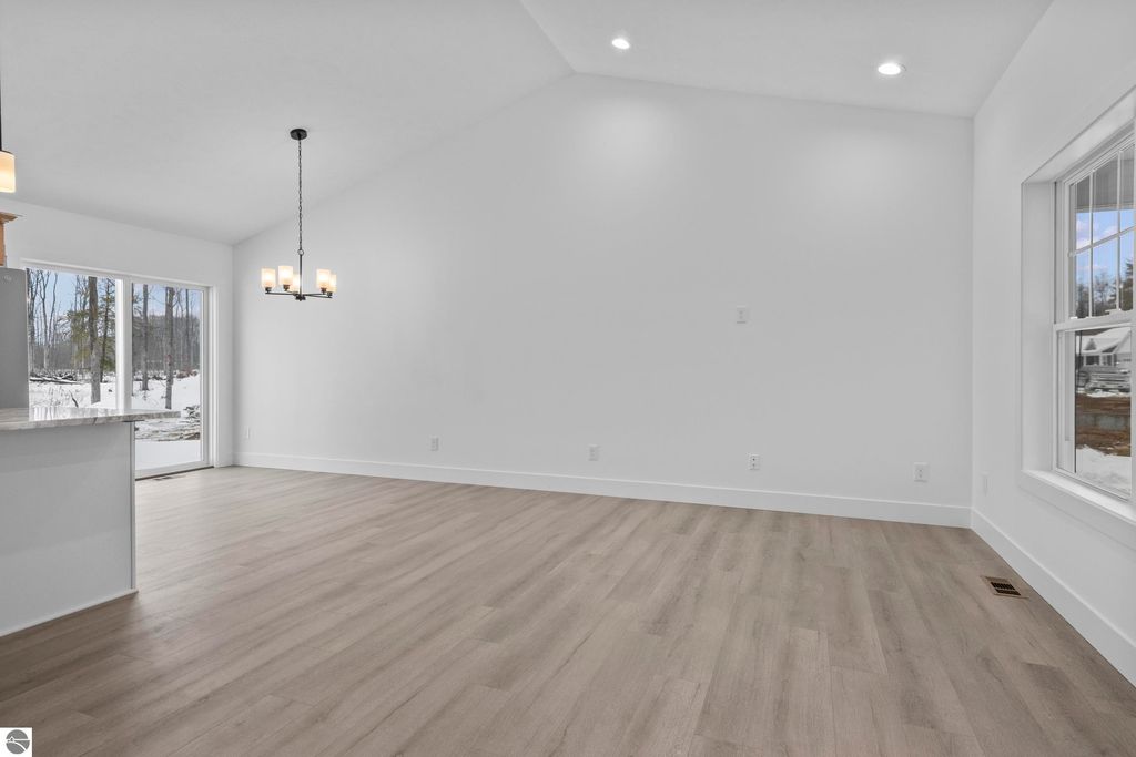 Image 9 of property listing at 2139 Cottonwood Avenue, Grawn, MI 49637