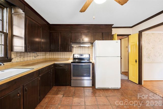 2968 Club Drive, Gastonia, NC 28054