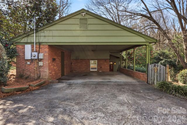 2968 Club Drive, Gastonia, NC 28054