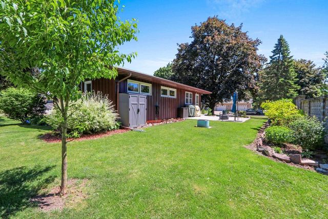 118 N 8TH AVENUE, Winneconne, WI 54986