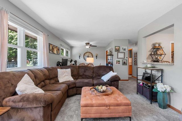 118 N 8TH AVENUE, Winneconne, WI 54986