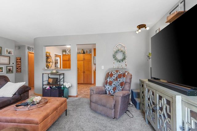 118 N 8TH AVENUE, Winneconne, WI 54986