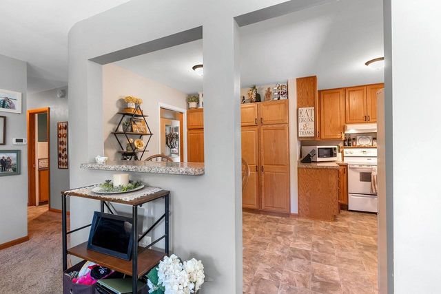 118 N 8TH AVENUE, Winneconne, WI 54986