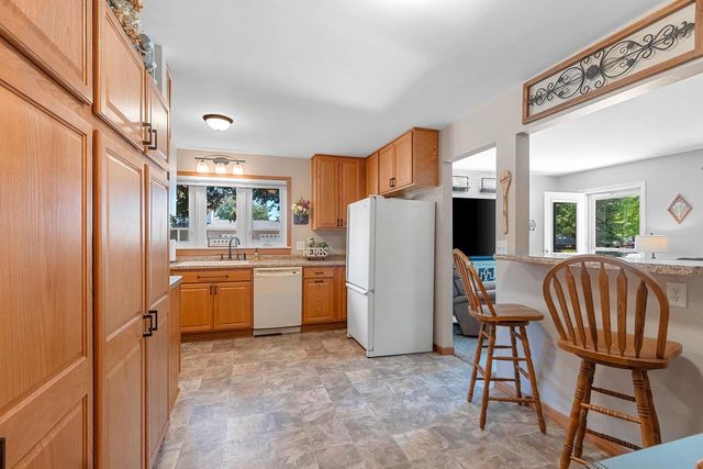 118 N 8TH AVENUE, Winneconne, WI 54986