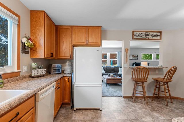 118 N 8TH AVENUE, Winneconne, WI 54986