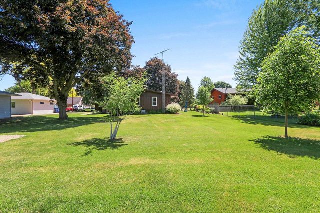 118 N 8TH AVENUE, Winneconne, WI 54986