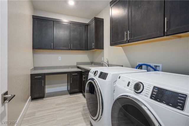 9576 Bloodstone Lane, Las Vegas, NV 89143