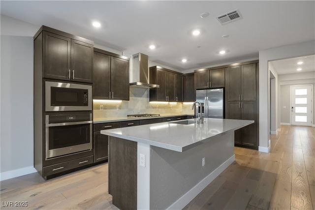 9576 Bloodstone Lane, Las Vegas, NV 89143