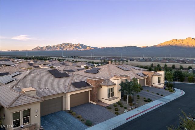 9576 Bloodstone Lane, Las Vegas, NV 89143