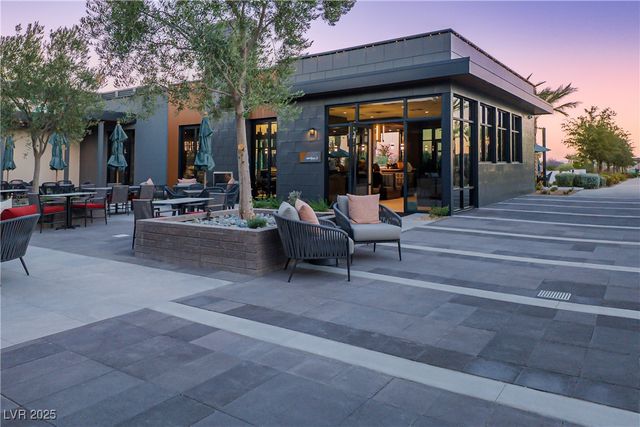 9576 Bloodstone Lane, Las Vegas, NV 89143