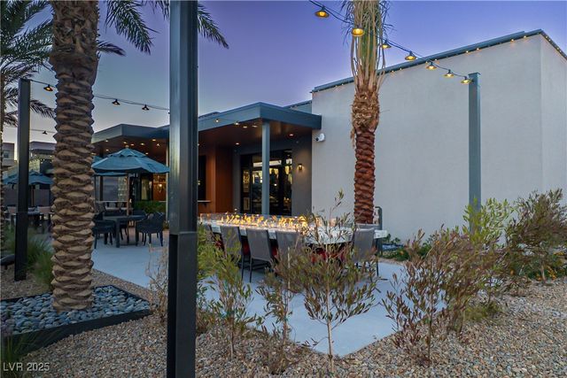 9576 Bloodstone Lane, Las Vegas, NV 89143