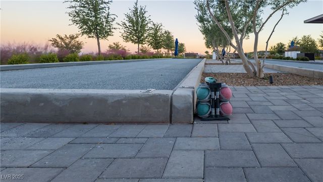 9576 Bloodstone Lane, Las Vegas, NV 89143