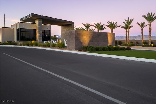 9576 Bloodstone Lane, Las Vegas, NV 89143