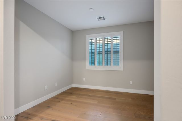 9576 Bloodstone Lane, Las Vegas, NV 89143