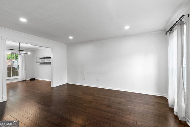 6 Valley Forge Place NW, Atlanta, GA 30318