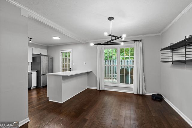 6 Valley Forge Place NW, Atlanta, GA 30318