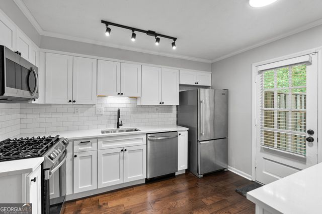 6 Valley Forge Place NW, Atlanta, GA 30318