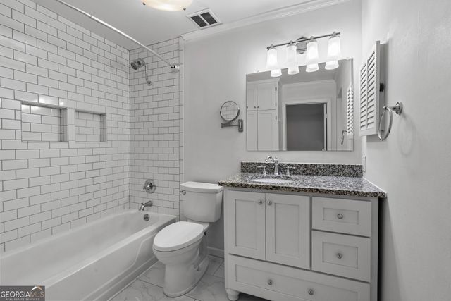 6 Valley Forge Place NW, Atlanta, GA 30318