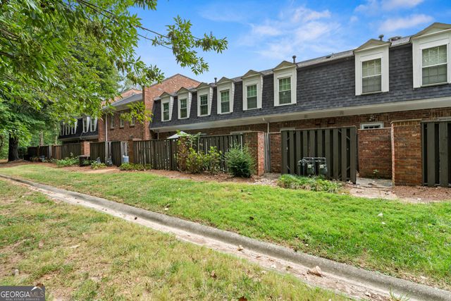 6 Valley Forge Place NW, Atlanta, GA 30318