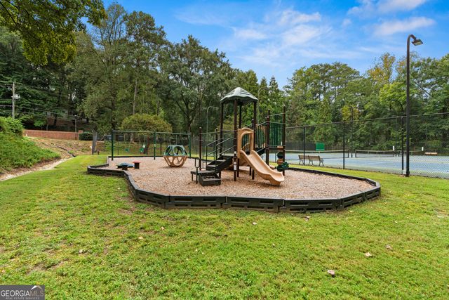 6 Valley Forge Place NW, Atlanta, GA 30318
