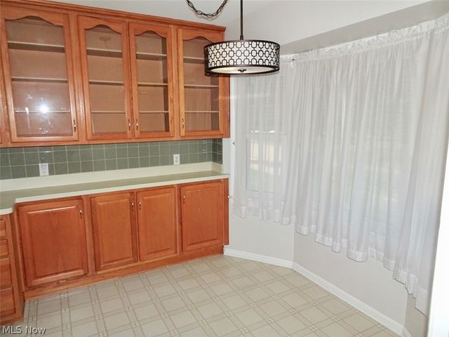 1610 Mayview Avenue, Cleveland, OH 44109