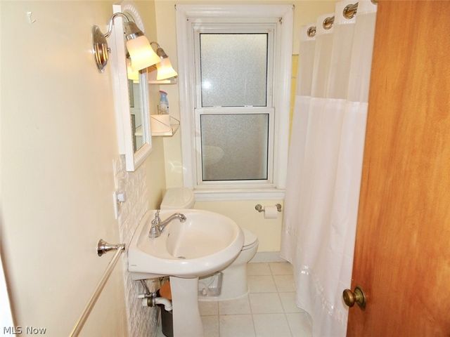 1610 Mayview Avenue, Cleveland, OH 44109