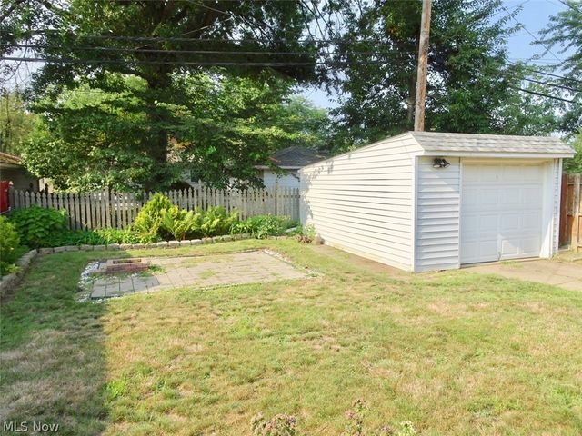 1610 Mayview Avenue, Cleveland, OH 44109