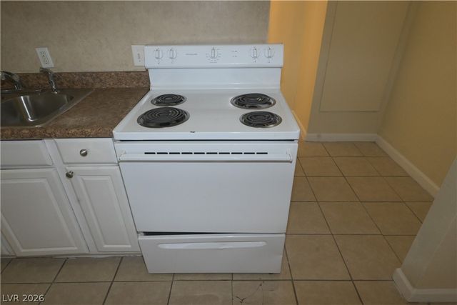 3021 Carey Avenue 2, North Las Vegas, NV 89030