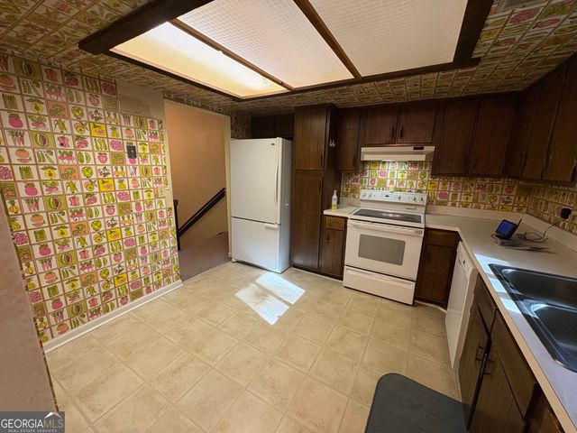 6875 Timberclair Court, Lithonia, GA 30058