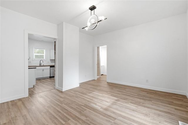 2130 E 24th Street, Kansas City, MO 64127