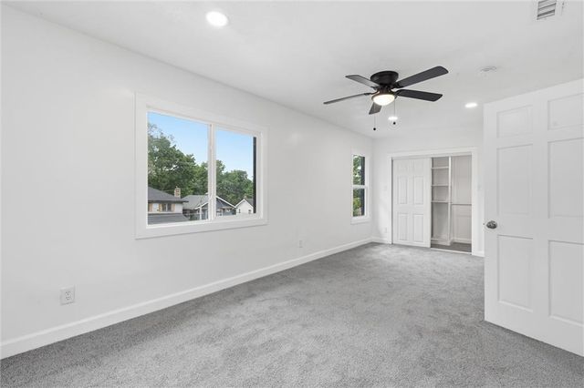 2130 E 24th Street, Kansas City, MO 64127